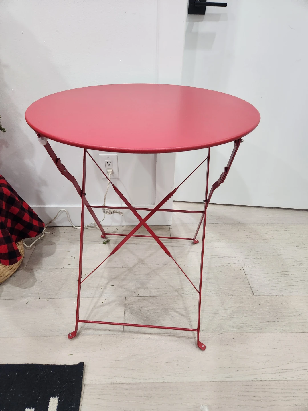 Red Metal Bistro Table - Round Folding Table + 2 Chairs - photo 2