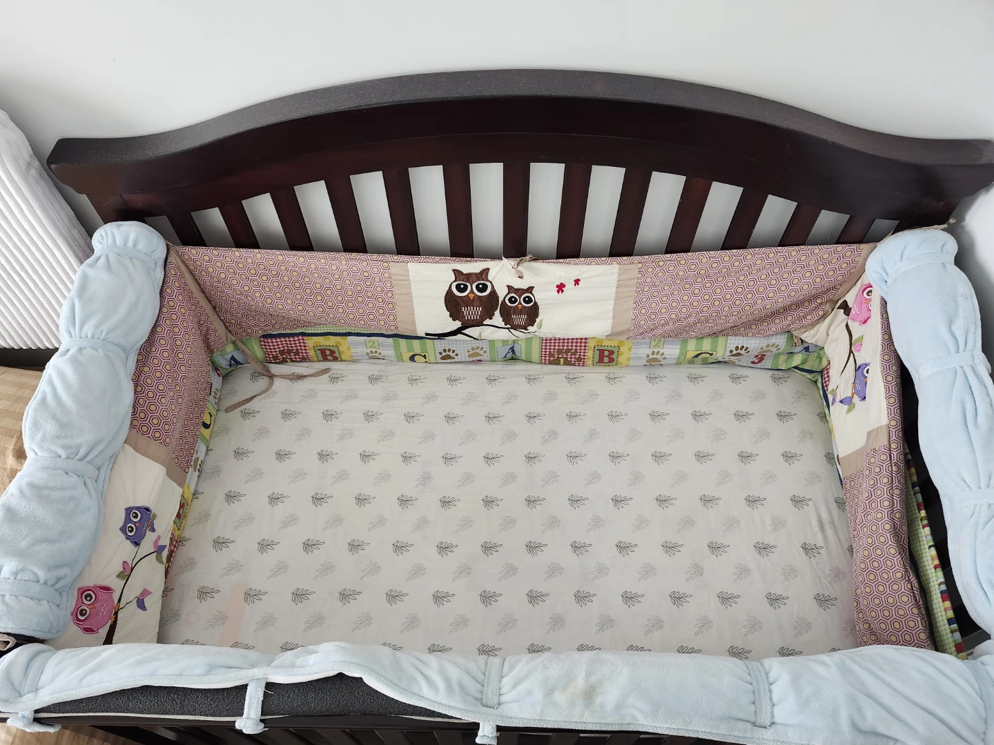 Convertible Crib with Mattress & Accessories - photo 5