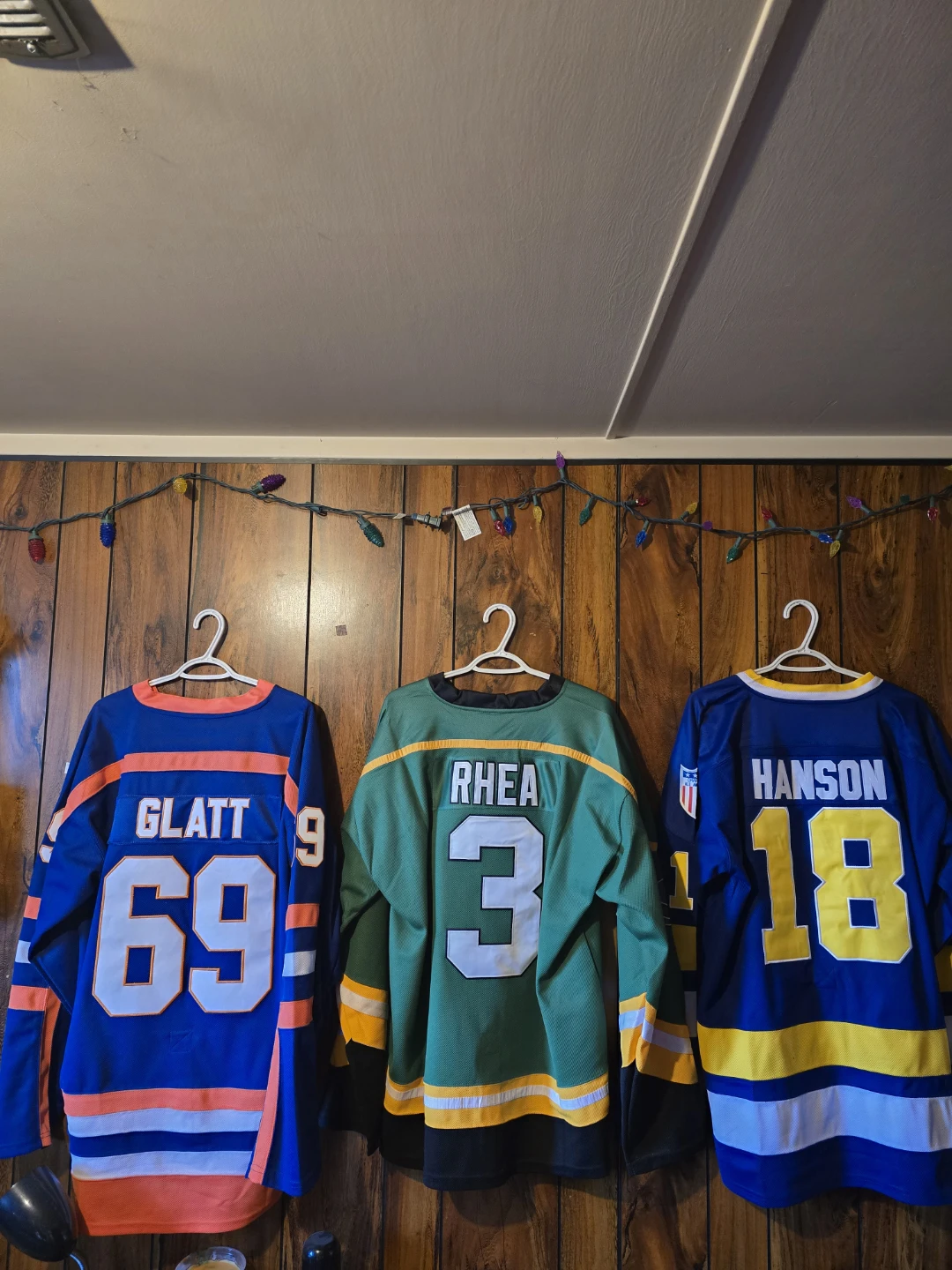 Hockey Jerseys - Glatt 69, Rhea 3, Hanson 18