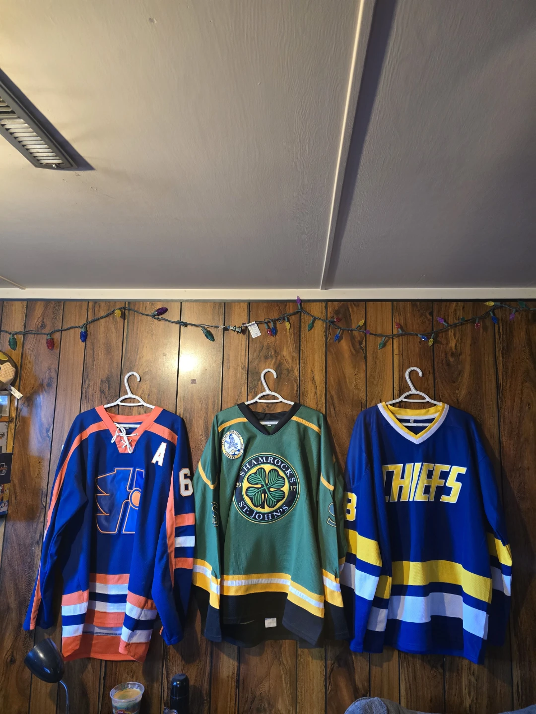 Hockey Jerseys - Glatt 69, Rhea 3, Hanson 18 - photo 2
