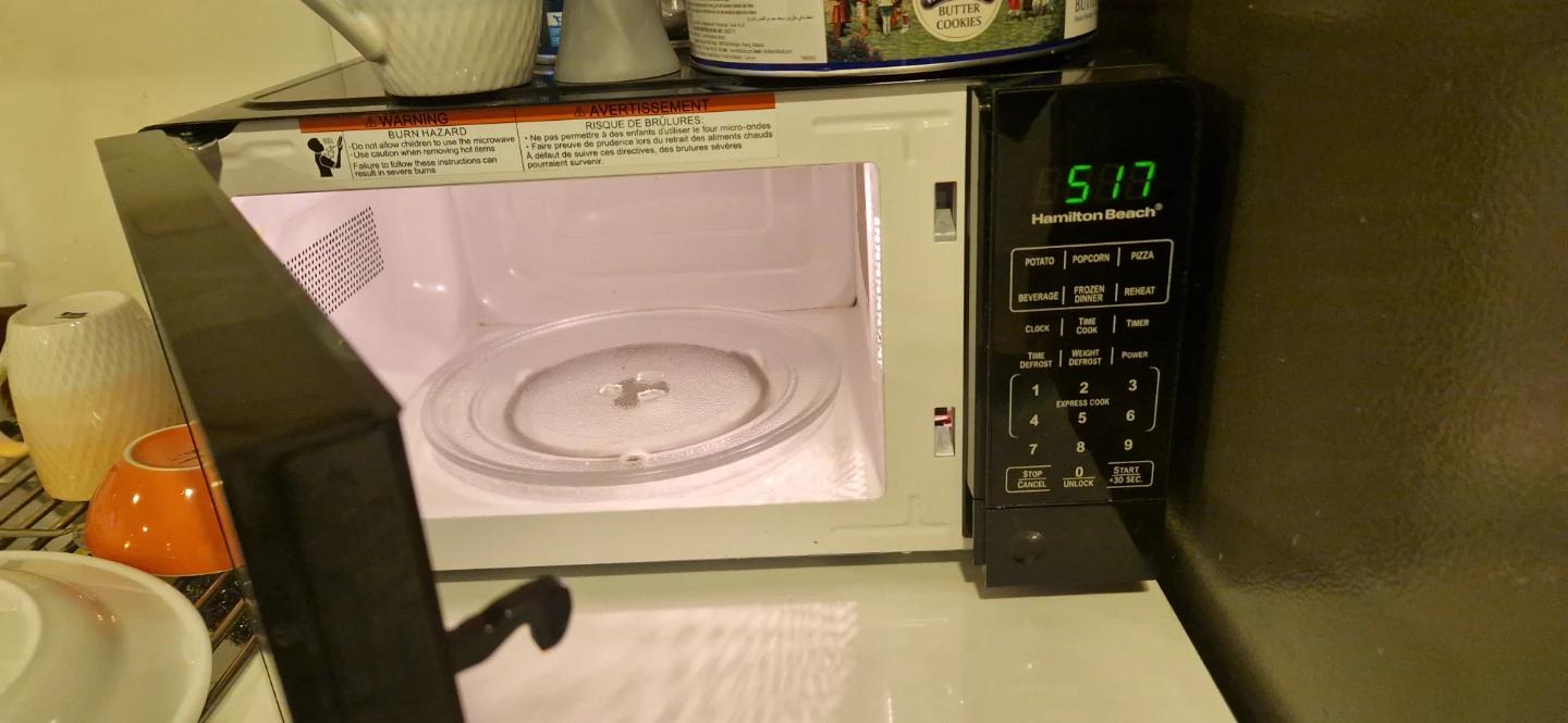 Hamilton Beach Microwave Oven