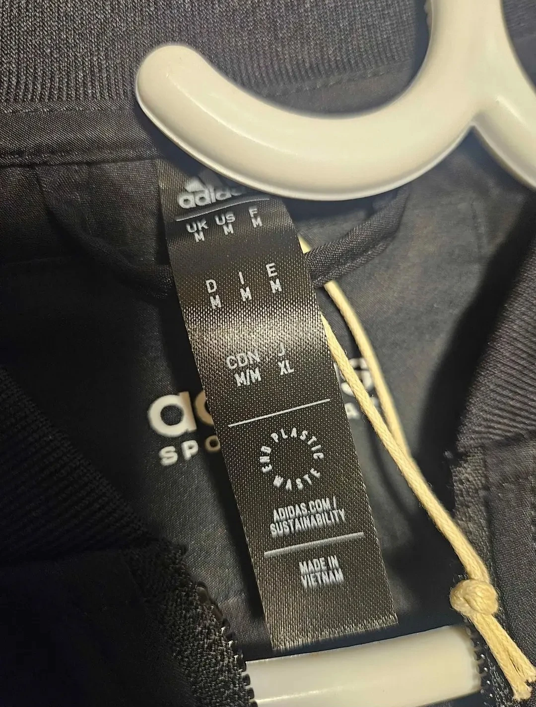 Brand new! Adidas Bomber Jacket - Size M - photo 2