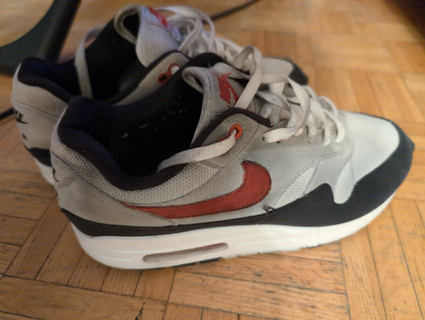 Nike Air Max 1 Grey Red Sneakers