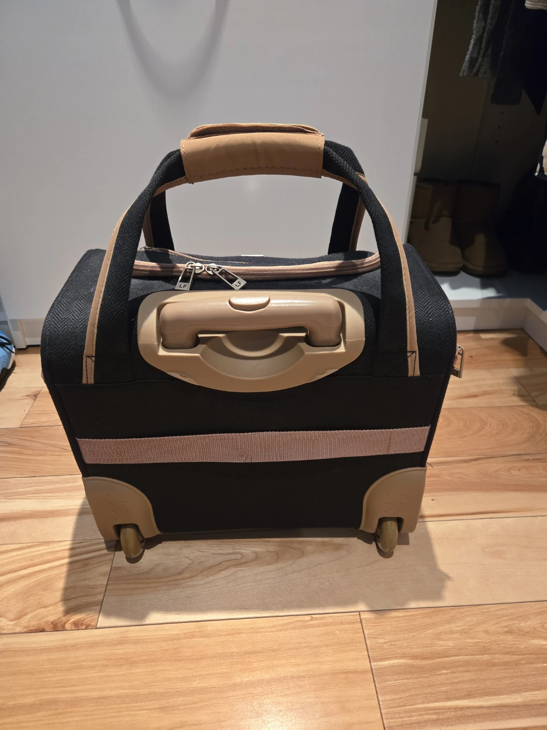 London Fog Rolling Carry-On Bag - photo 3