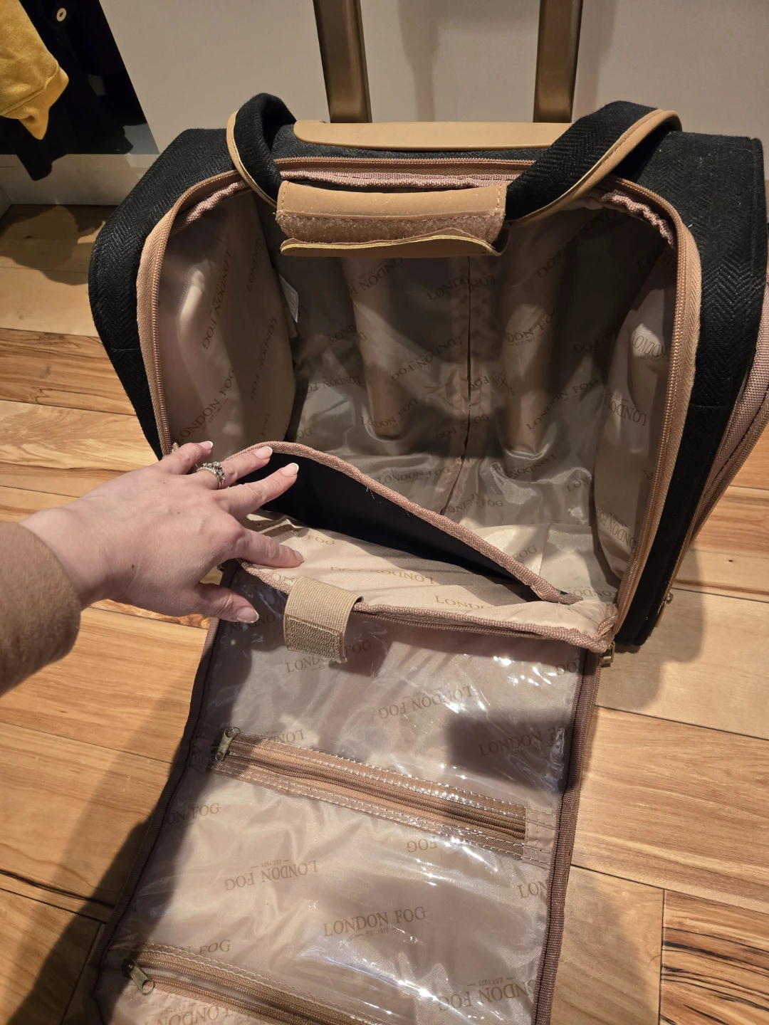 London Fog Rolling Carry-On Bag - photo 5