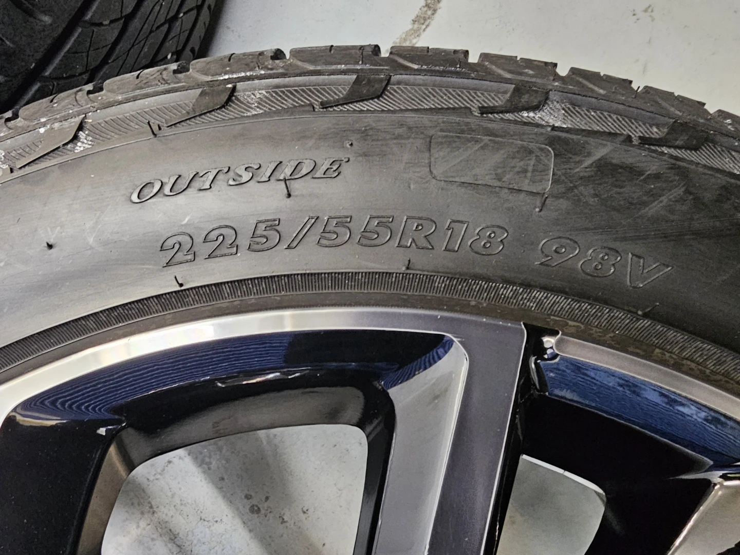 HONDA HRV RIMS AND ALL SEASON TIRES 225/55 R18 - photo 2