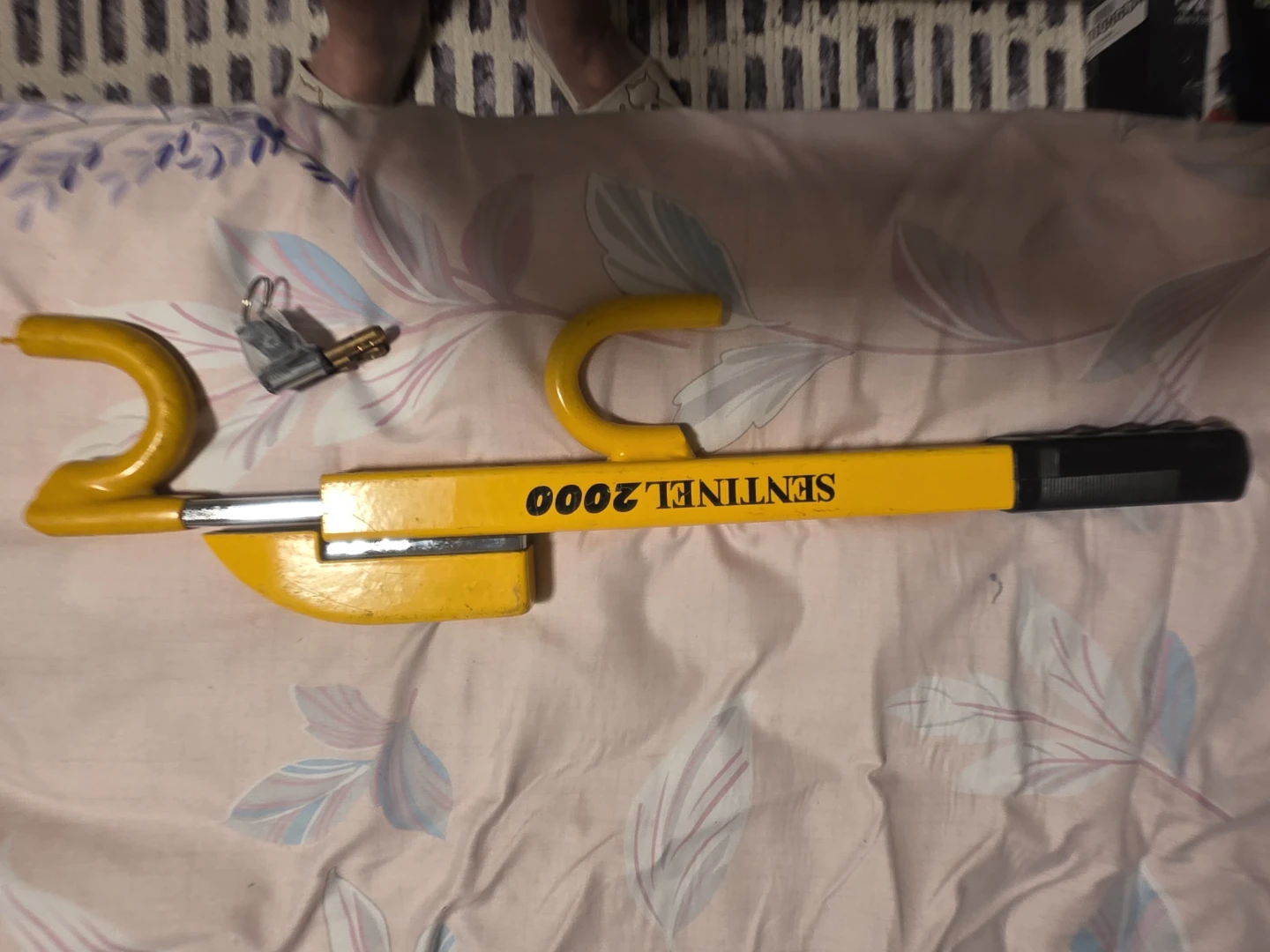 Sentinel 2000 Yellow Steering Wheel Lock