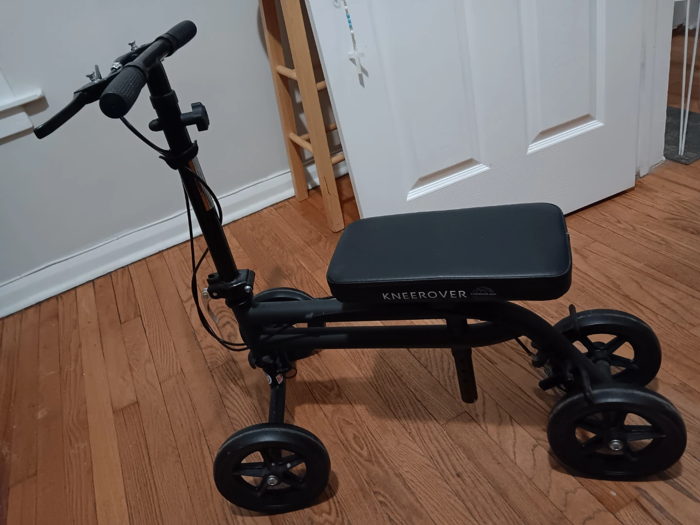 KneeRover Knee Walker - Black