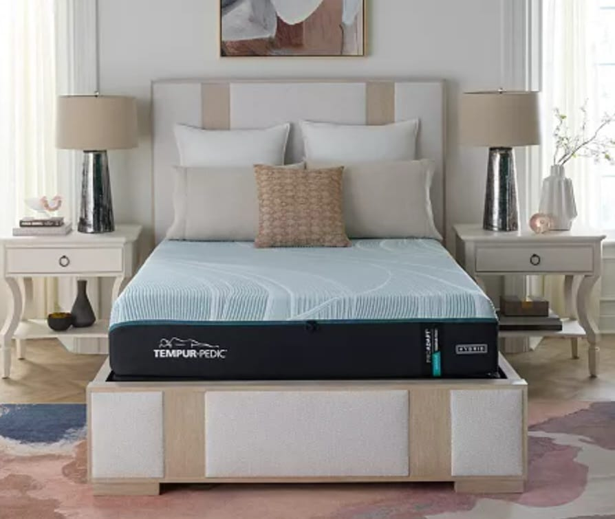 Brand New Mattress king size Tempur-Pedic PROADAPT Hybrid Medium