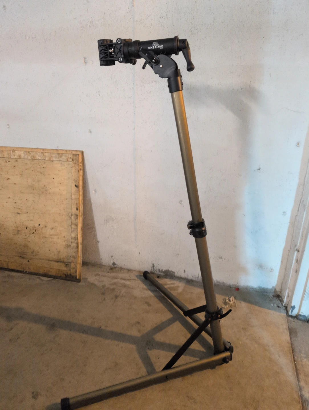 Bicycle storage or repair stand - photo 4