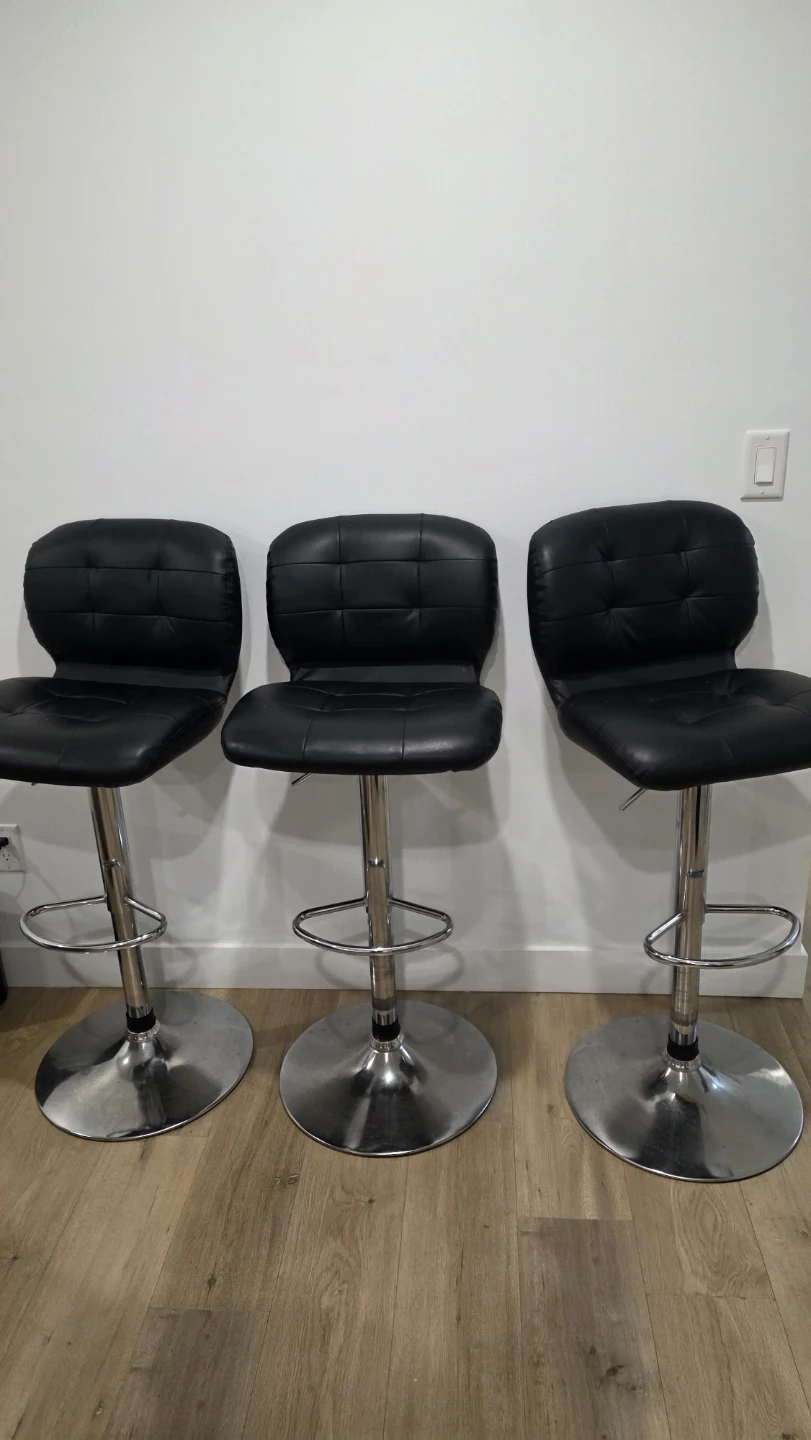 Set of 3 Black Bar Stools