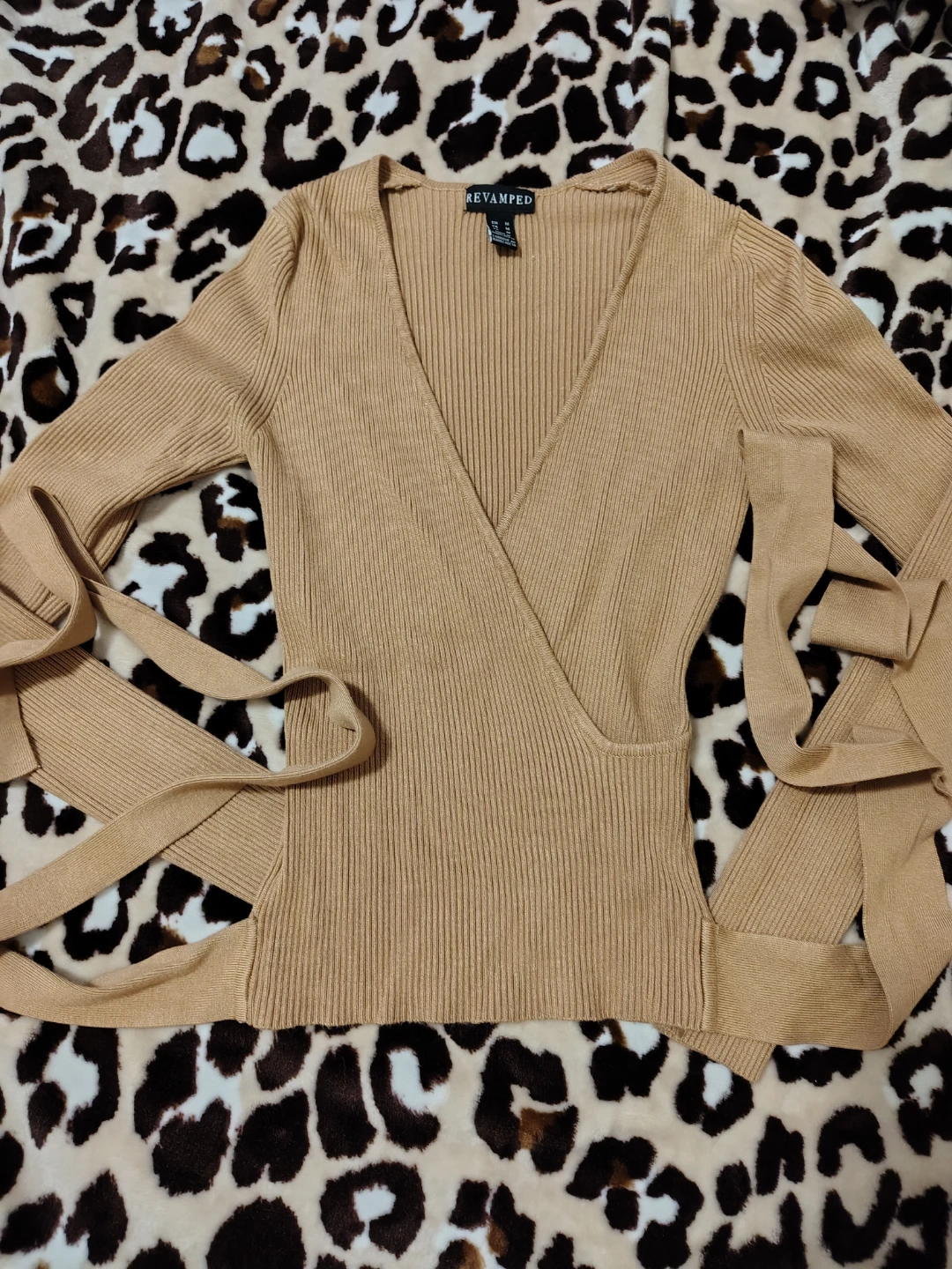 Revamped Ribbed Wrap Sweater - size M - photo 5