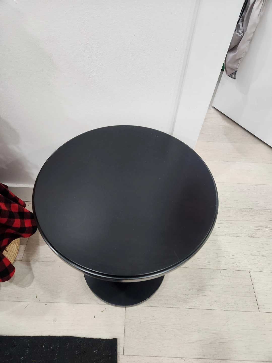 Black Wooden Round Accent Table - photo 2