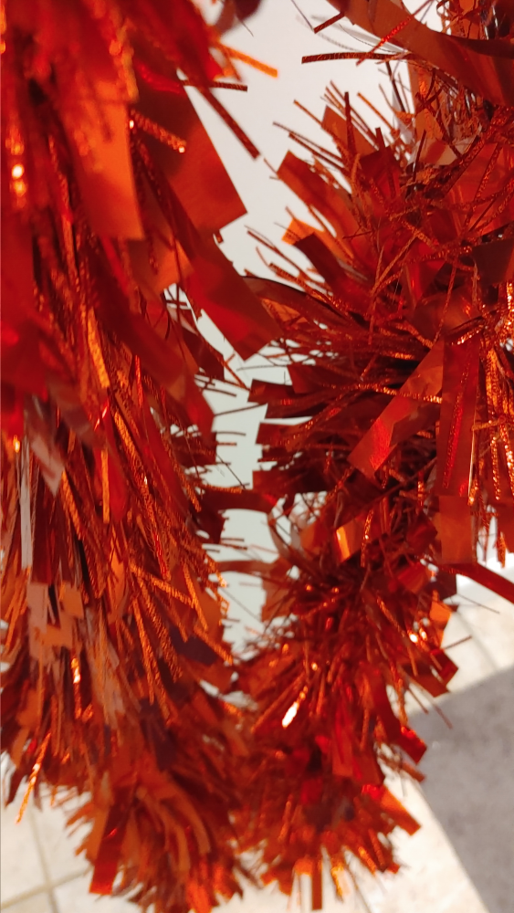 Red Tinsel Garland - photo 3