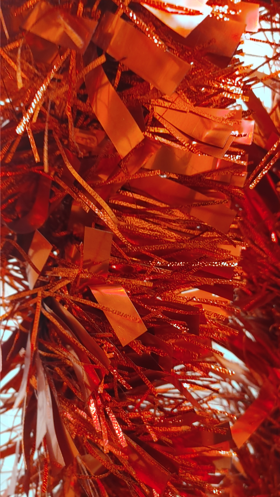 Red Tinsel Garland - photo 5