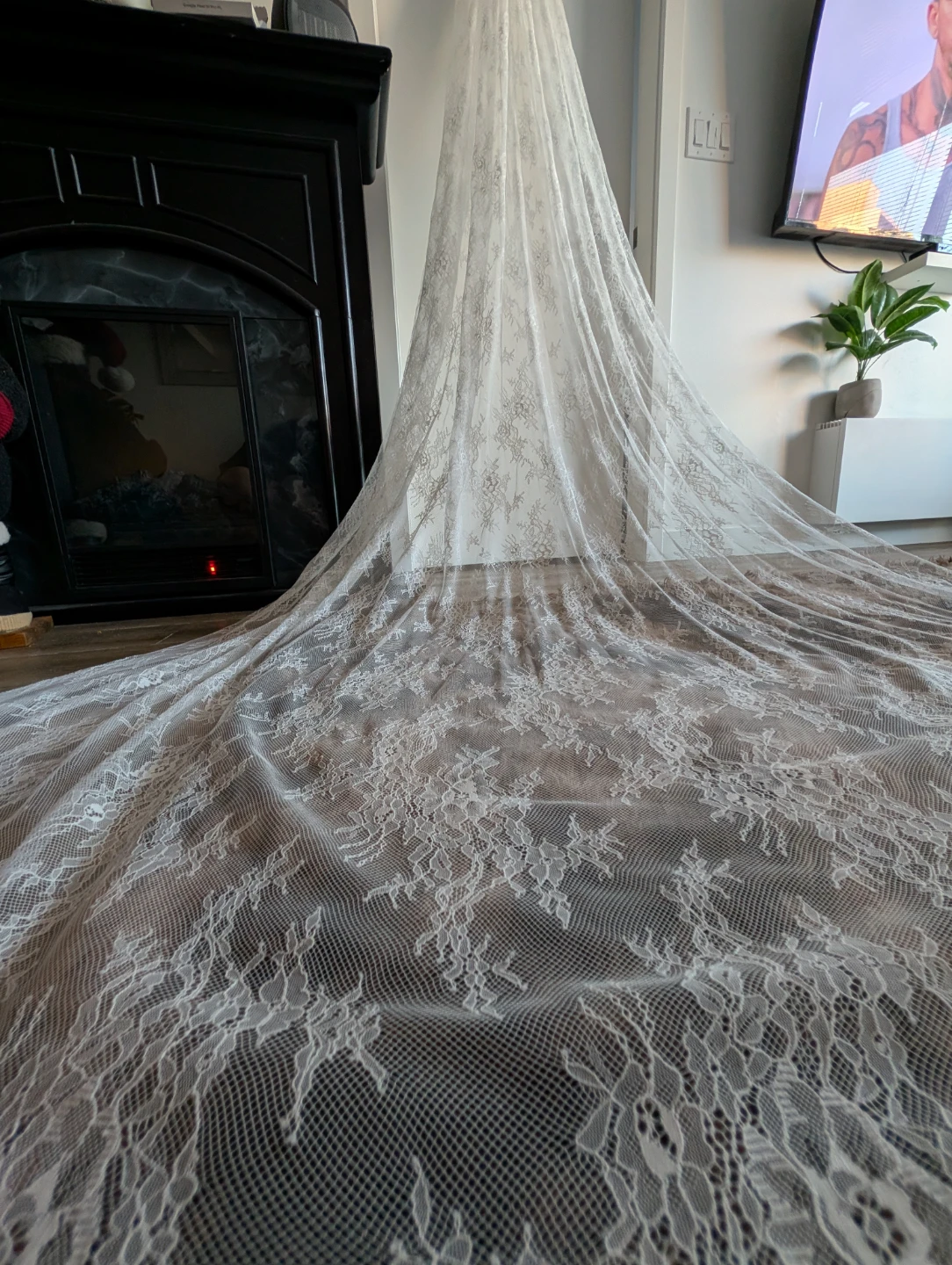 Soft white Lace Cathedral Veil with Comb - photo 3