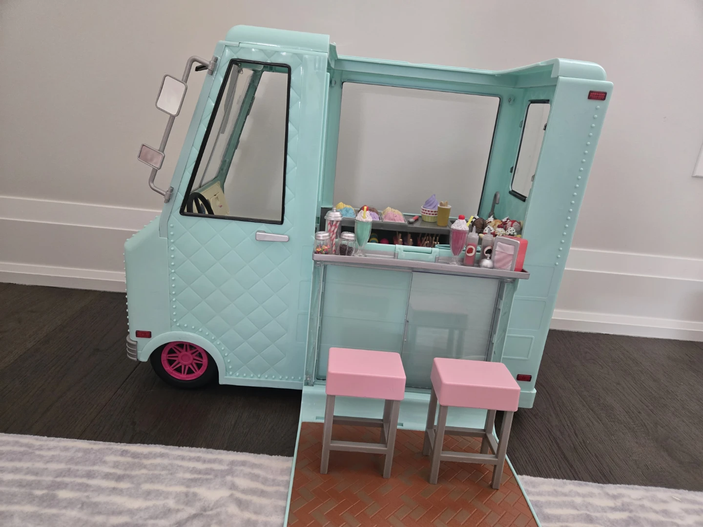 Our Generation Ice Cream Truck Playset