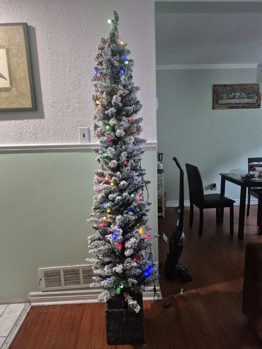 6.5ft Flocked Tree - photo 3
