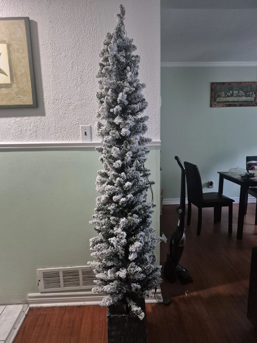 6.5ft Flocked Tree - photo 4