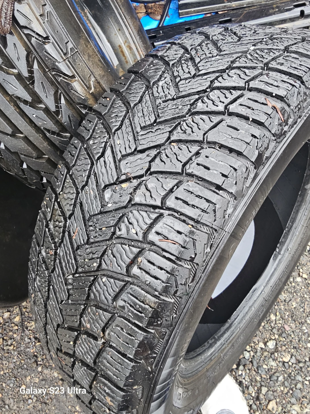 Michelin Winter Tires 215/60R16