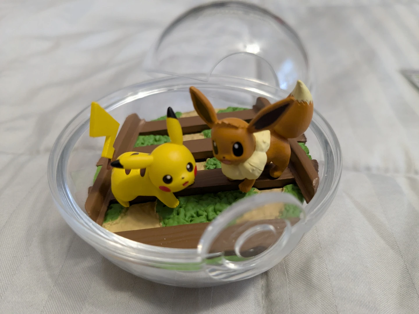 Pokemon Rement Figures & Trading Cards - photo 4