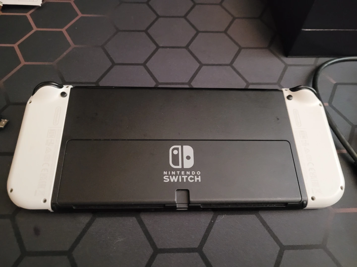 White Switch Oled with extras - photo 3