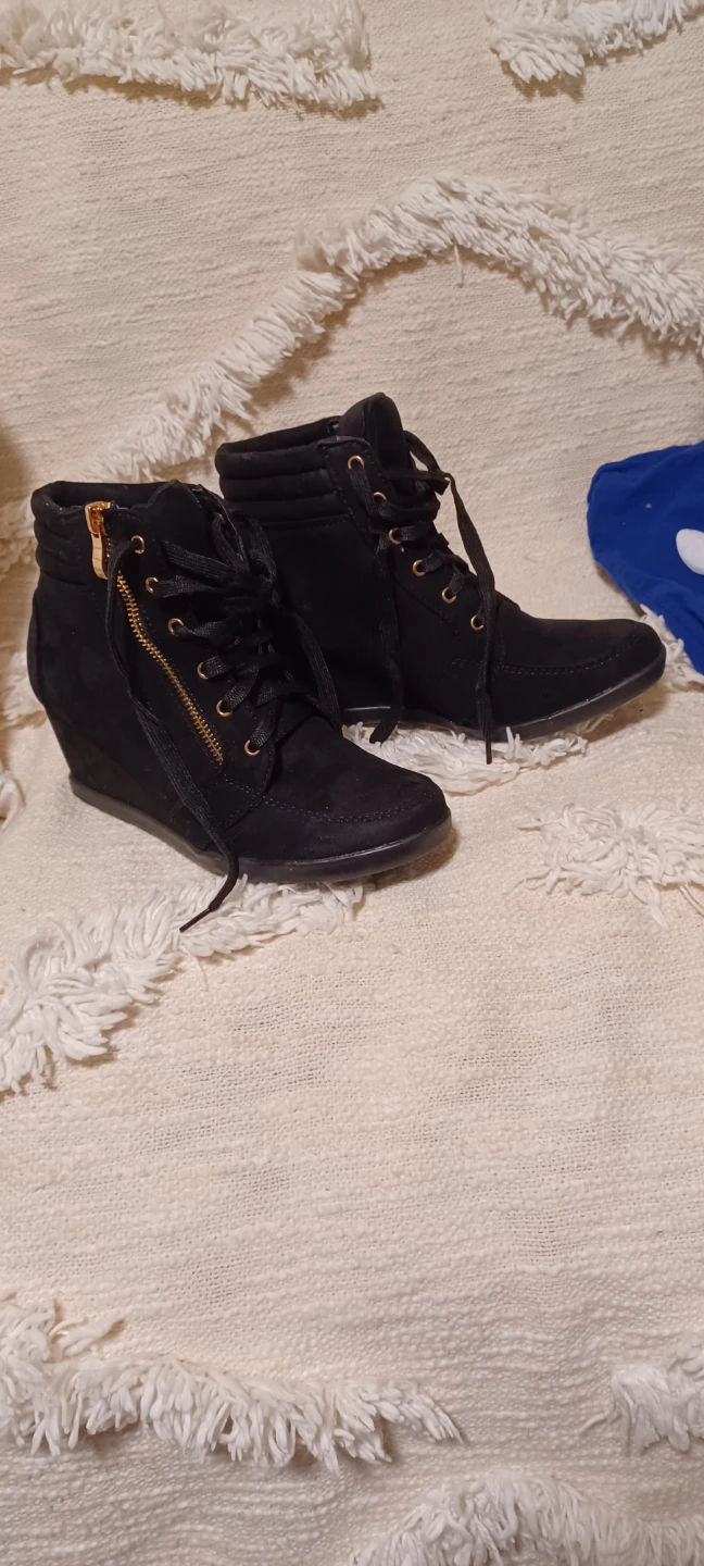 Forever Black Wedge Booties - Size 7 - photo 3