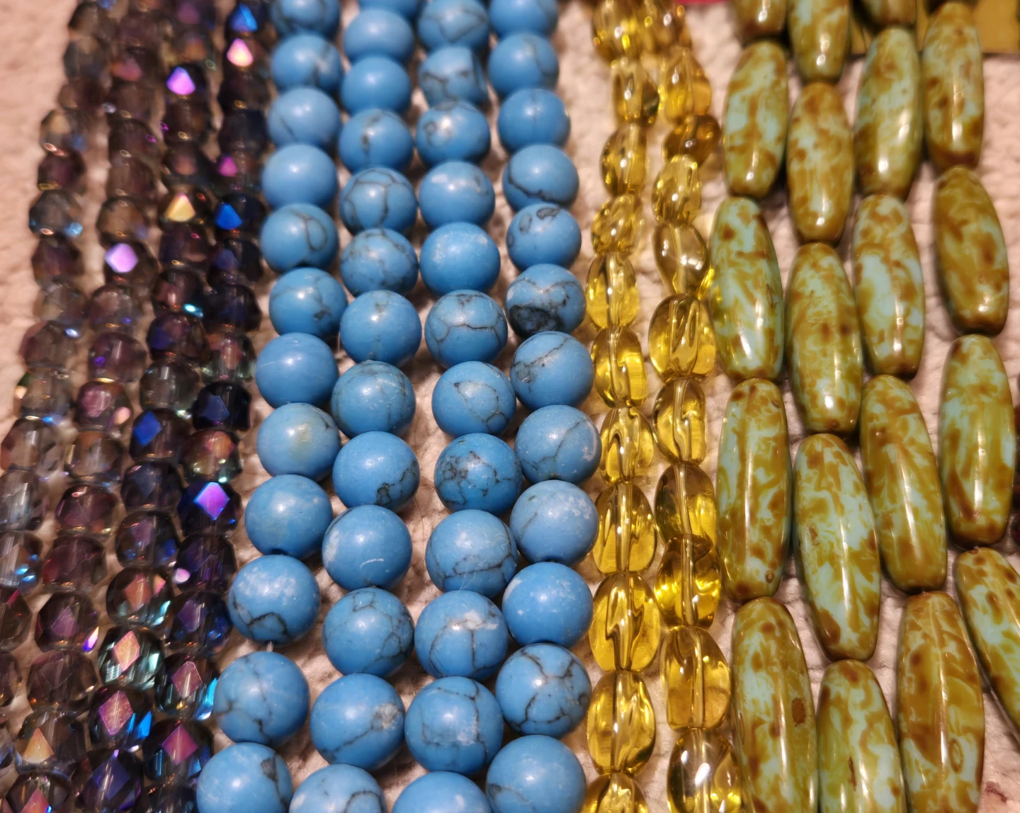 Lot of Assorted Bead Strands (Lot AF) - photo 4