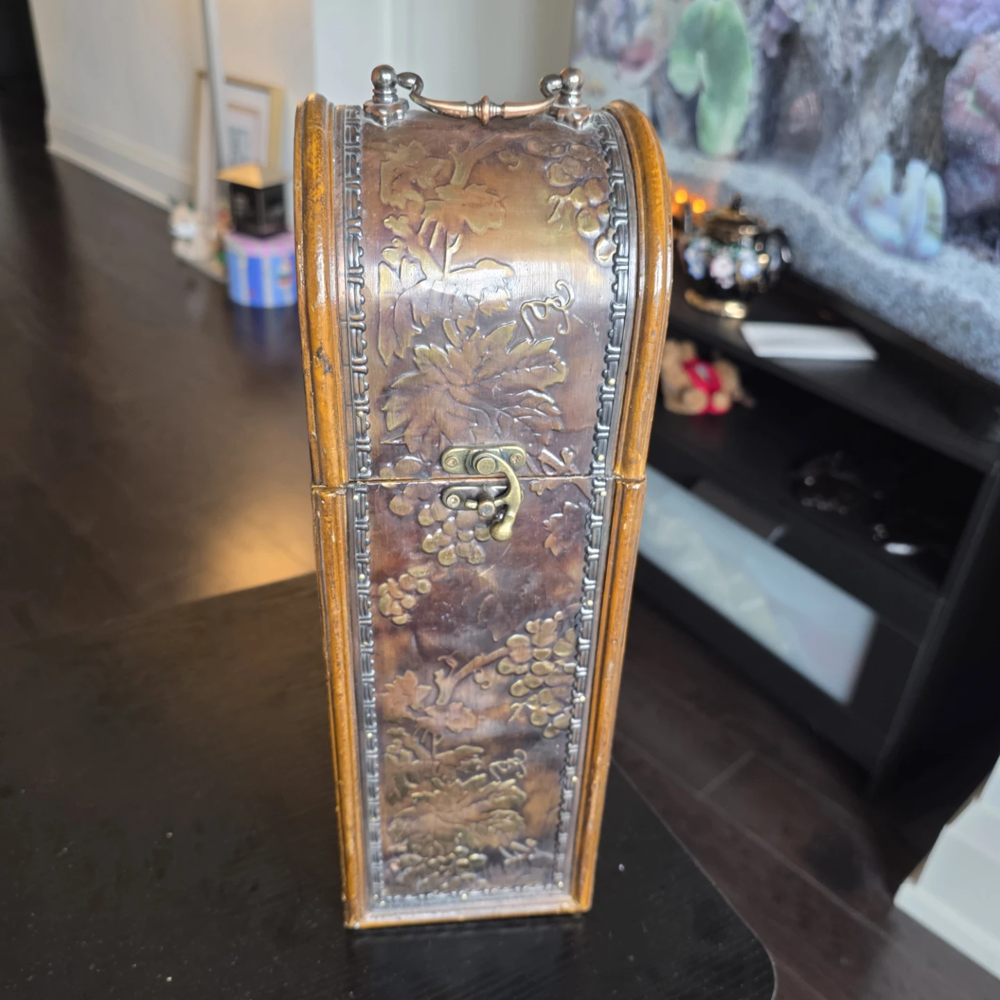 Decorative Wooden Wine Bottle Holder