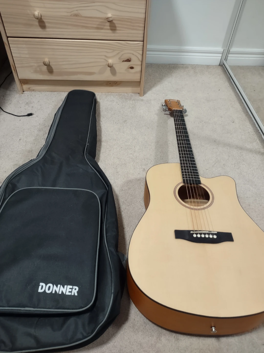 Donner Acoustic Guitar with Gig Bag - photo 4