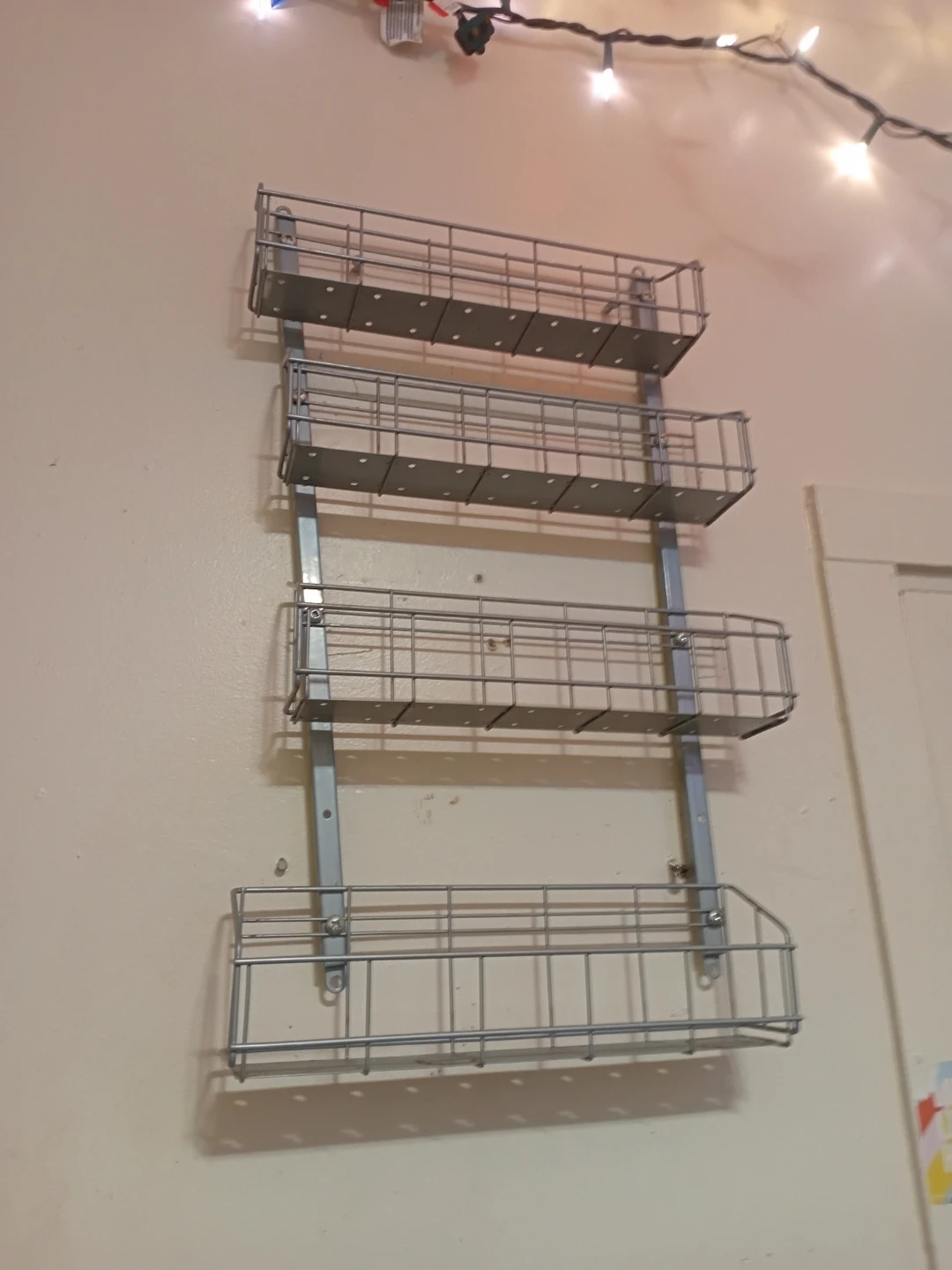 Wire Wall Shelf with 4 Tiers