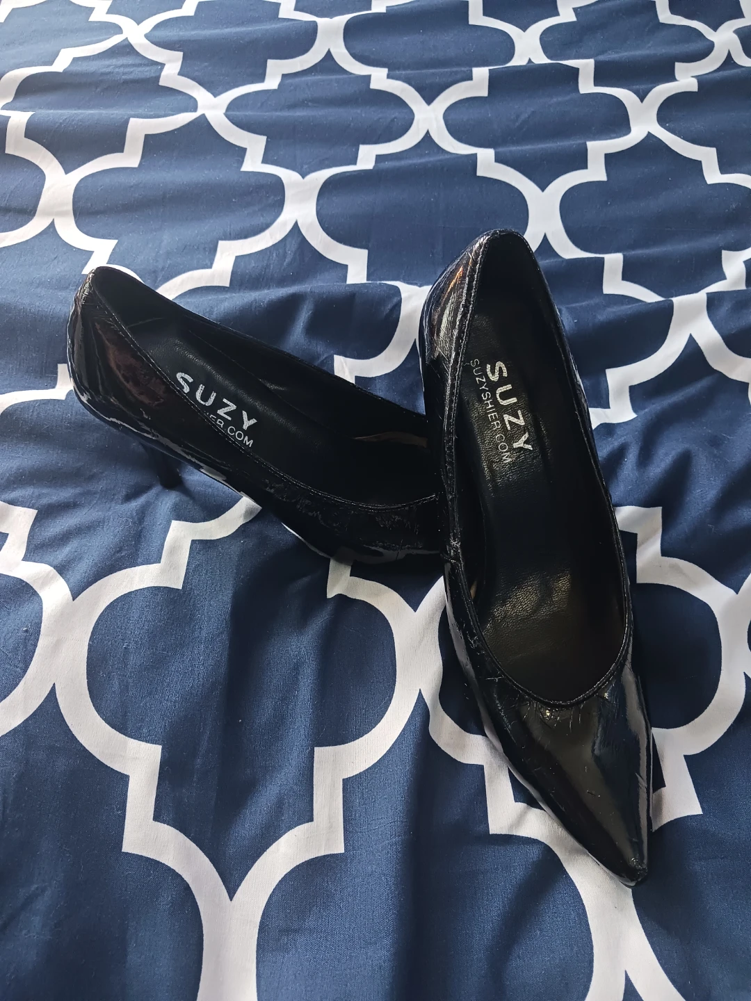 Suzy Shier Black Heels, Size 8
