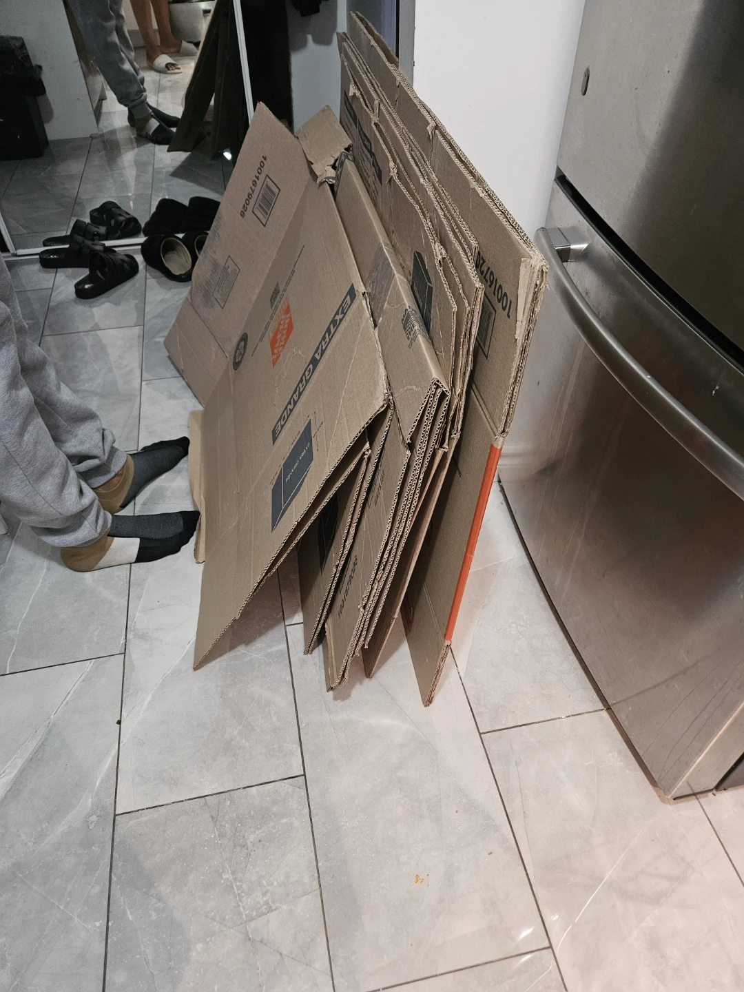 Home Depot Extra Large and medium Cardboard Moving Boxes