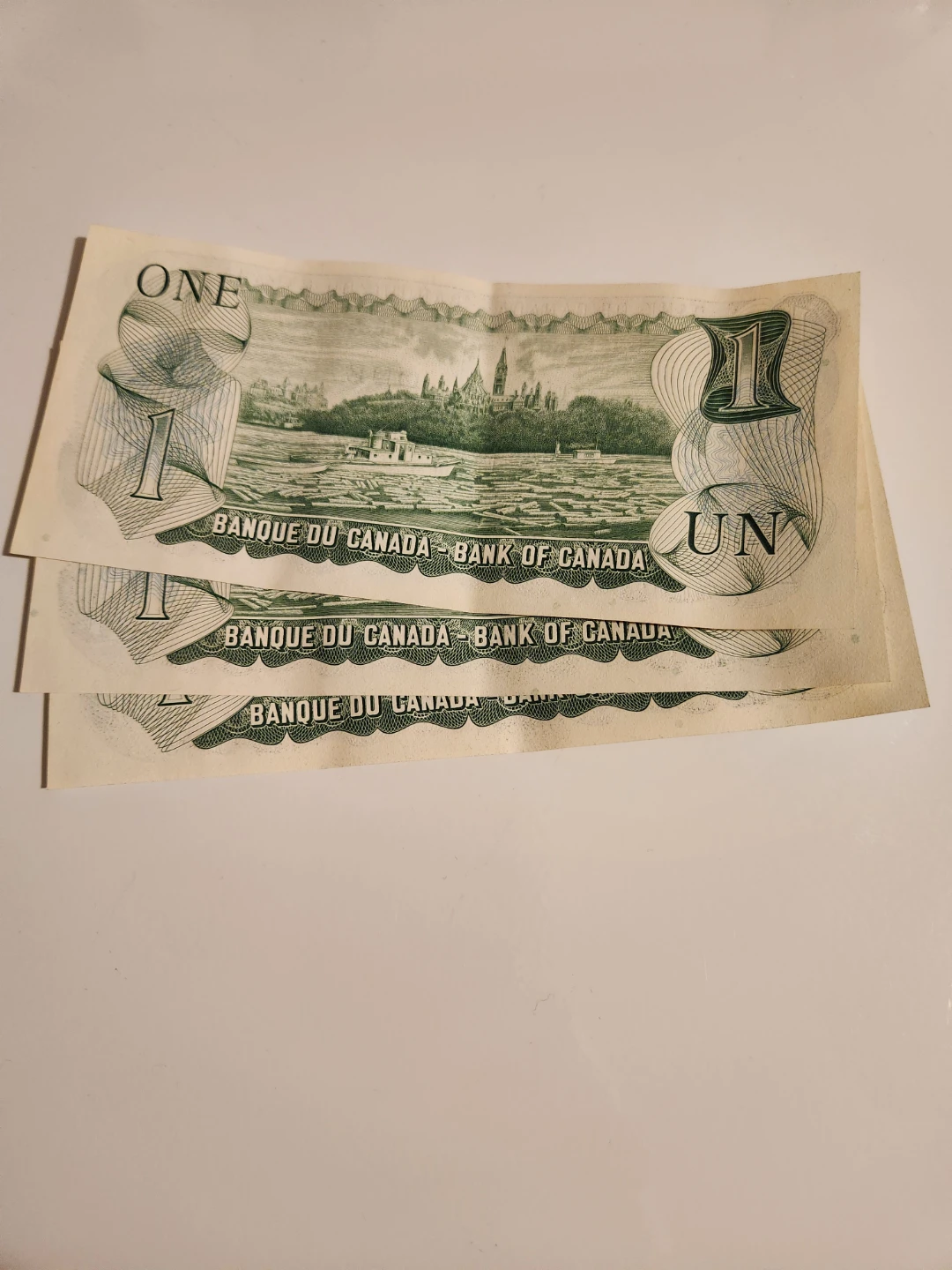 Canada Bank Notes - One Dollar Bills X 3 - photo 2