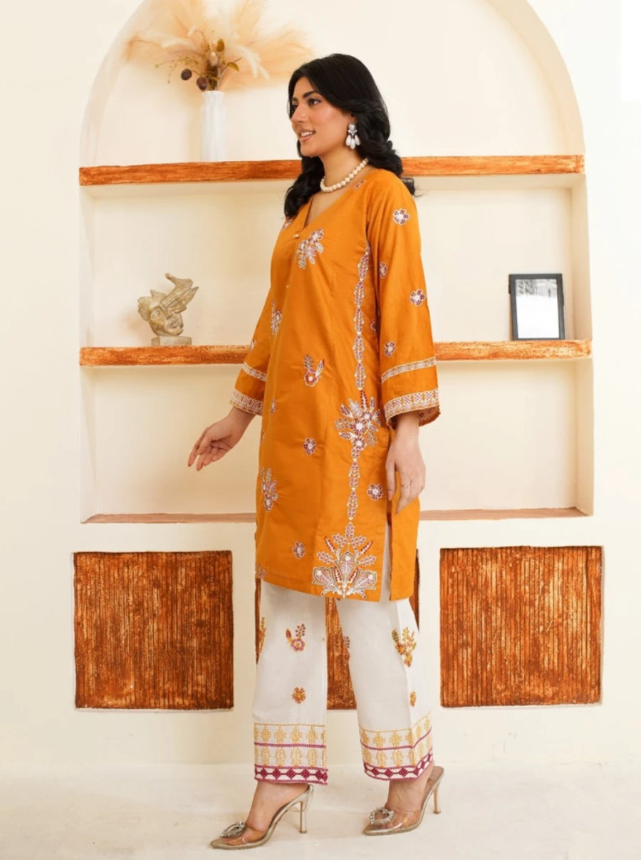 Women's Orange Embroidered Kurti and White Pants Set - photo 2