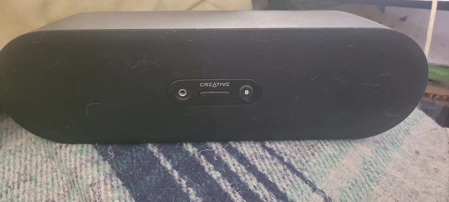 Creative D80 Portable Bluetooth Speaker