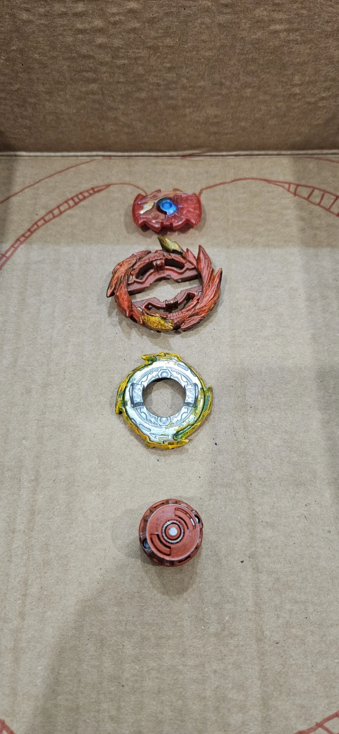 Beyblade Burst surge beyblade! - photo 2