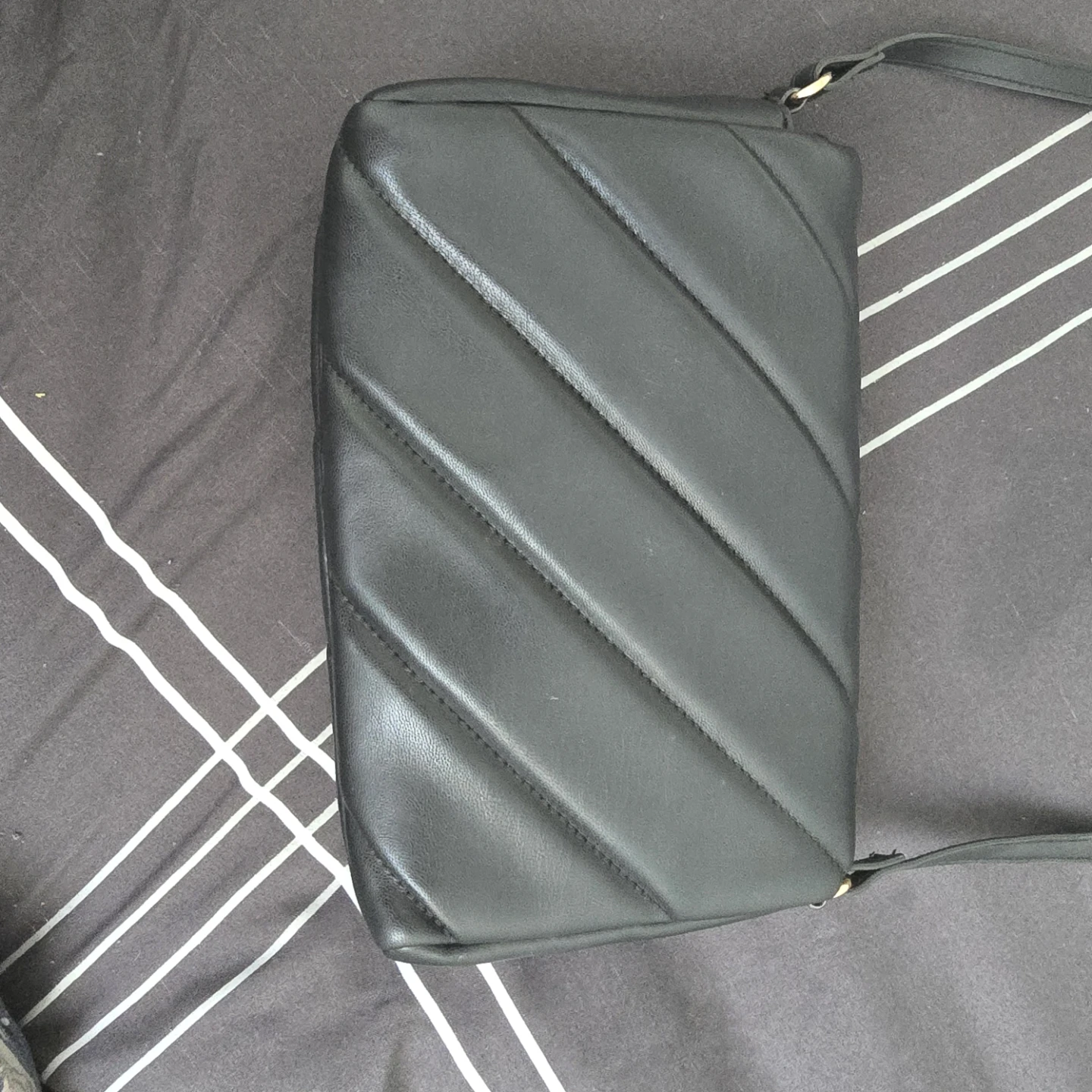 Black Quilted Crossbody Bag🧡 - photo 3