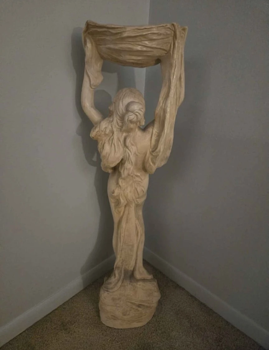 Vintage Italian Lady Statue - photo 2