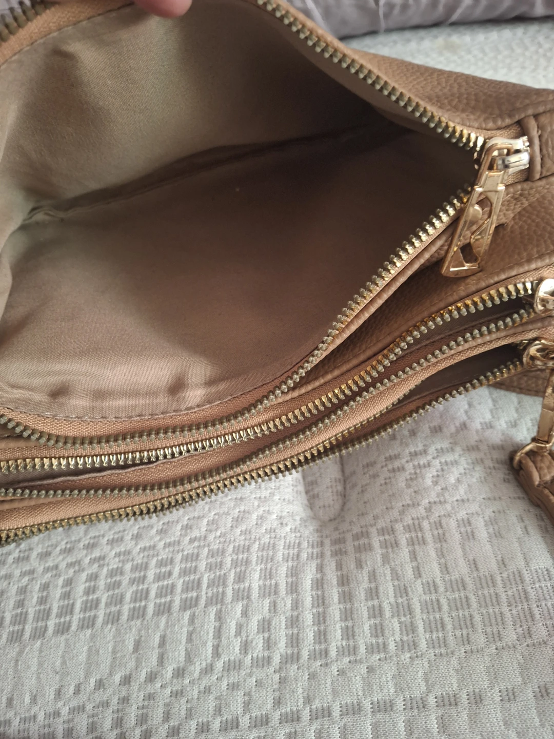 Tan Crossbody Bag 🥕 - photo 5