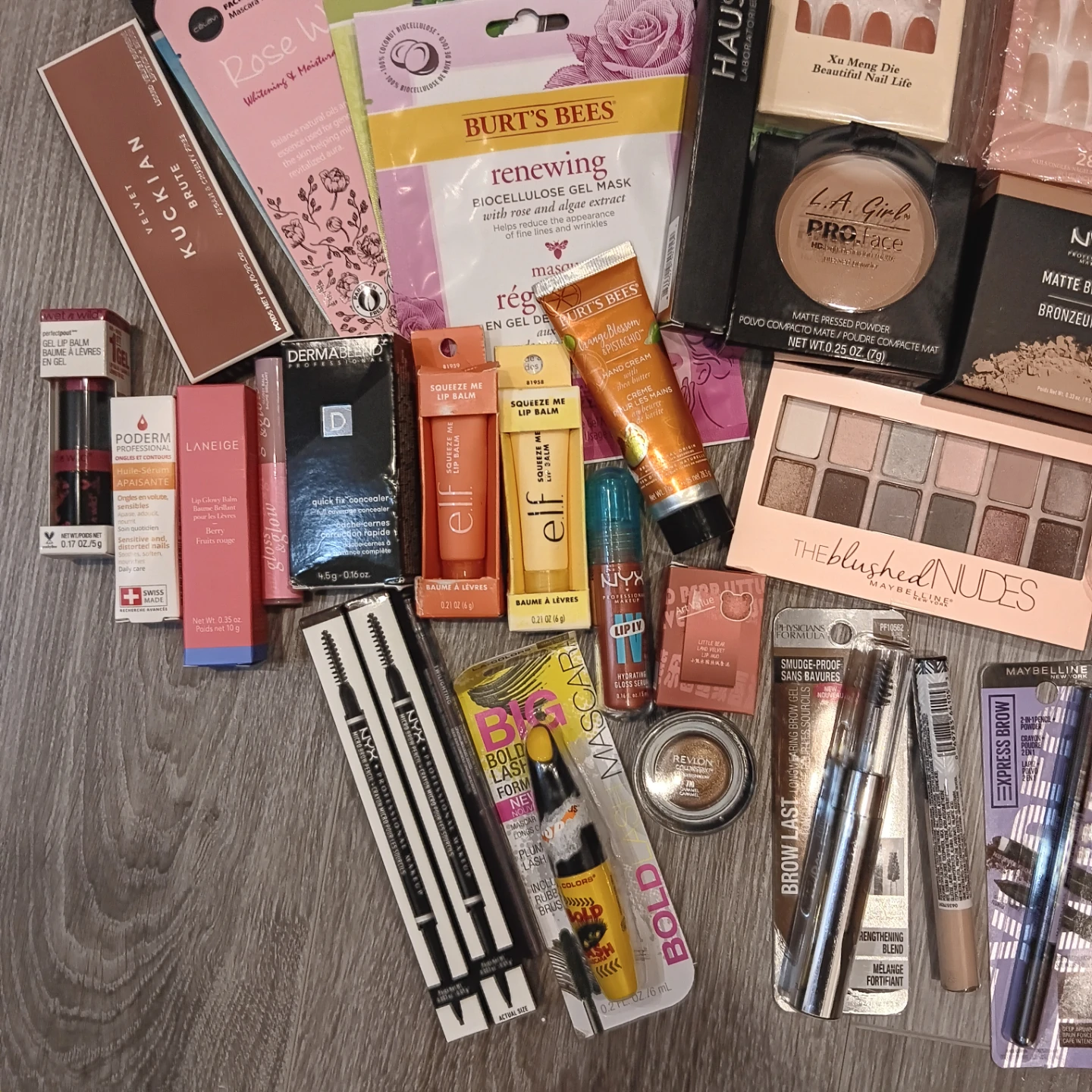 Assorted Makeup and Skincare Lot (over 30 items) - photo 5