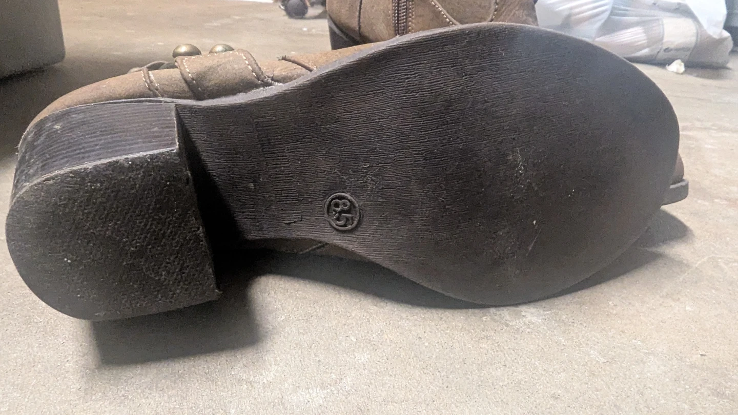 Leather Ankle Boots - Size 8.5 - photo 3