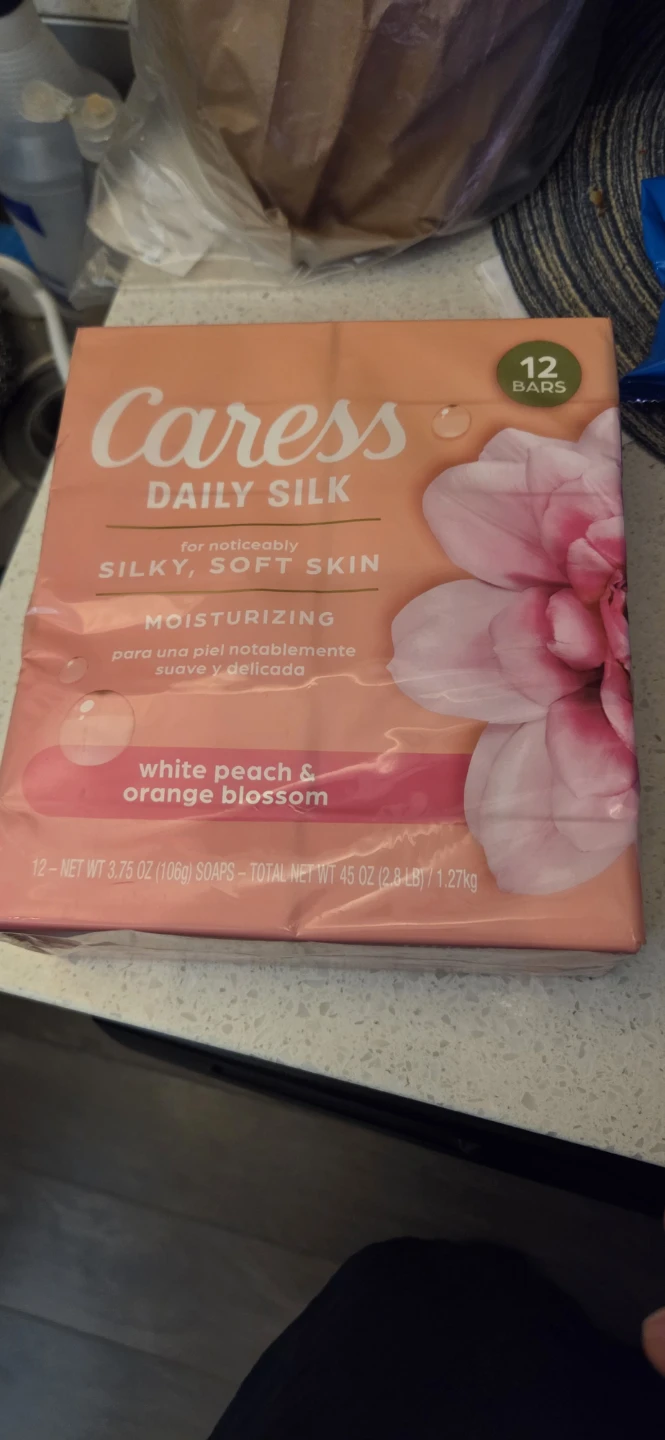 Caress Daily Silk Soap, 12 Bars