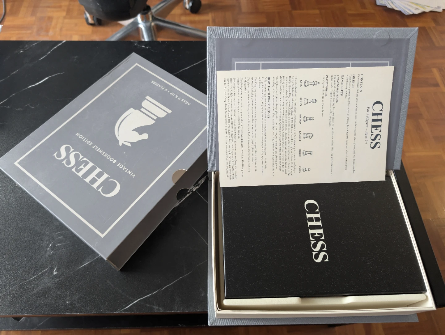 Vintage Style Bookshelf Edition Chess Set - photo 2