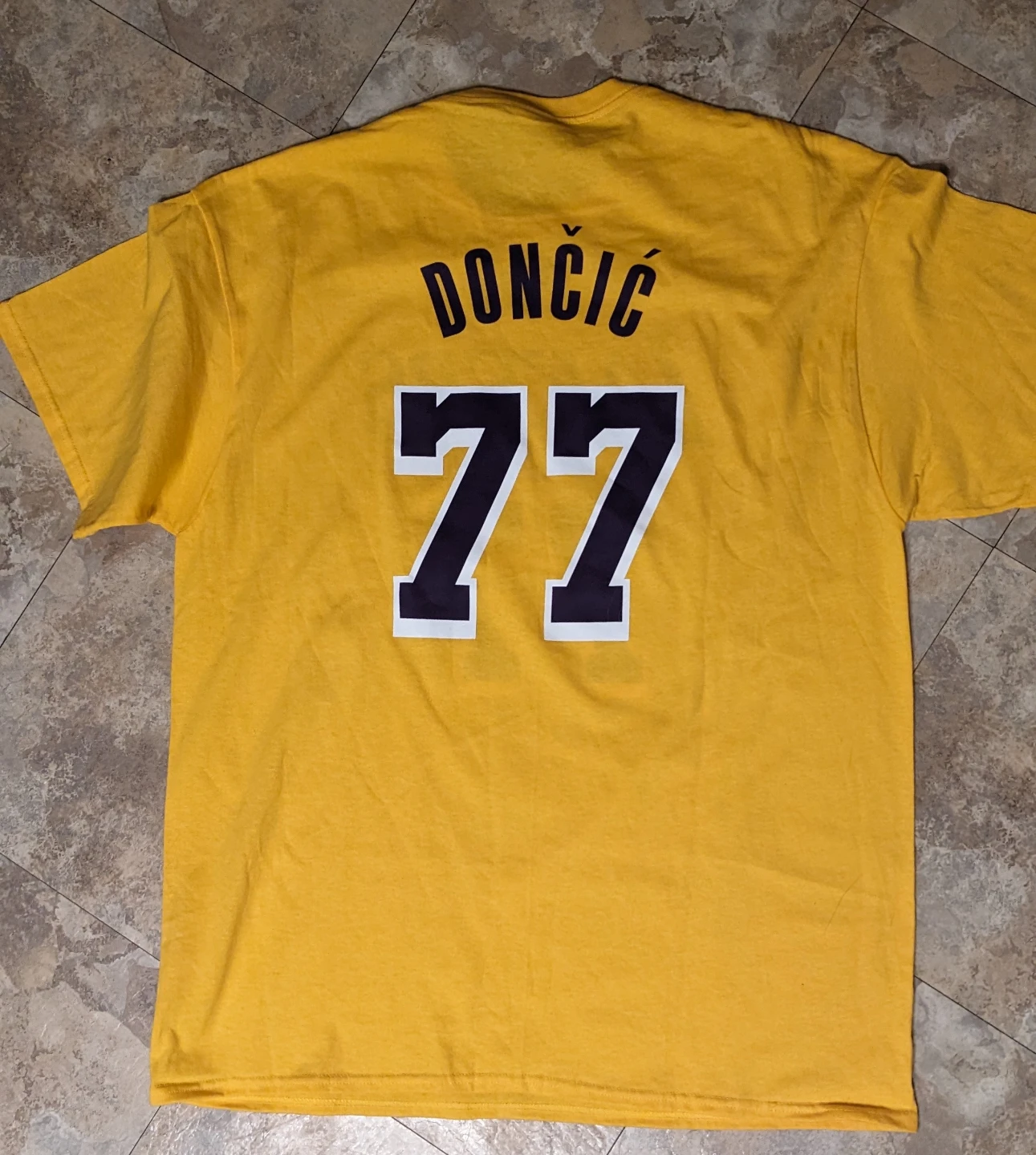 Los Angeles Lakers Dončić #77 T-Shirt XL - photo 2