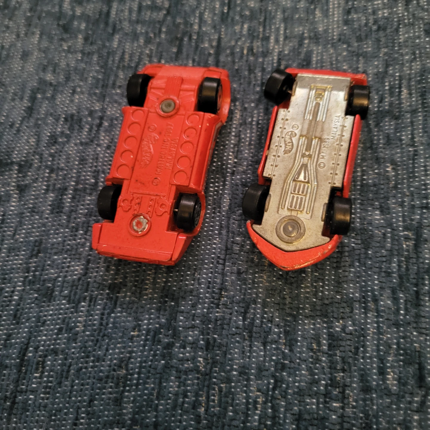 Set of 2 Red Toy Sports Cars - photo 5