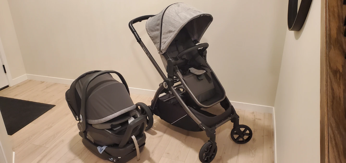 Peg Perego Ypsi Stroller and Primo Viaggio 4-35 Nido car seat