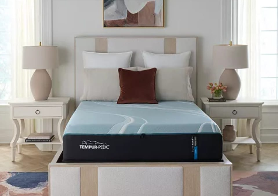 Brand New Mattress King Size Tempur-Pedic LuxeAdapt Soft