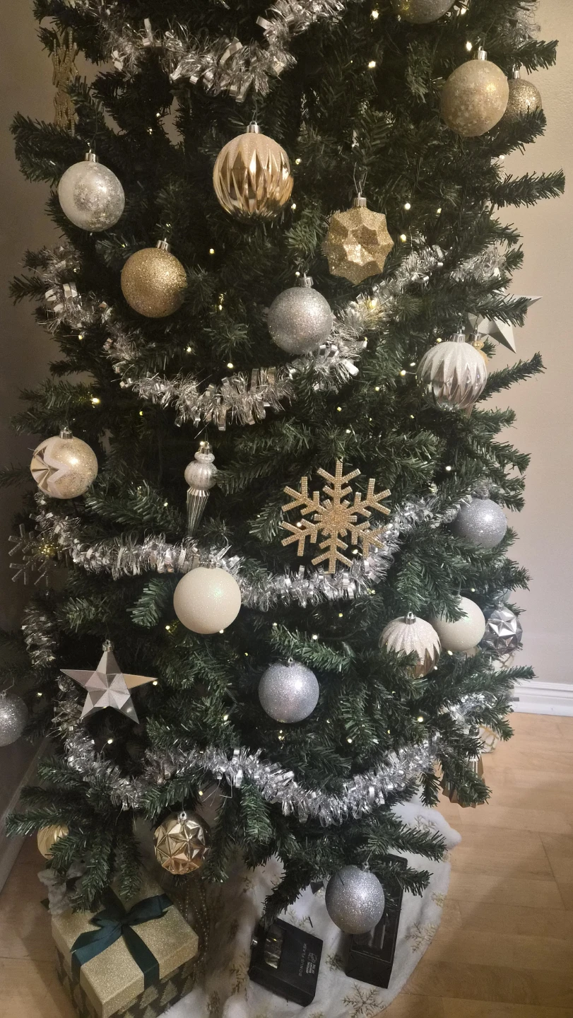 7.5ft Slim Fir Christmas Tree with lights and decorations - photo 2