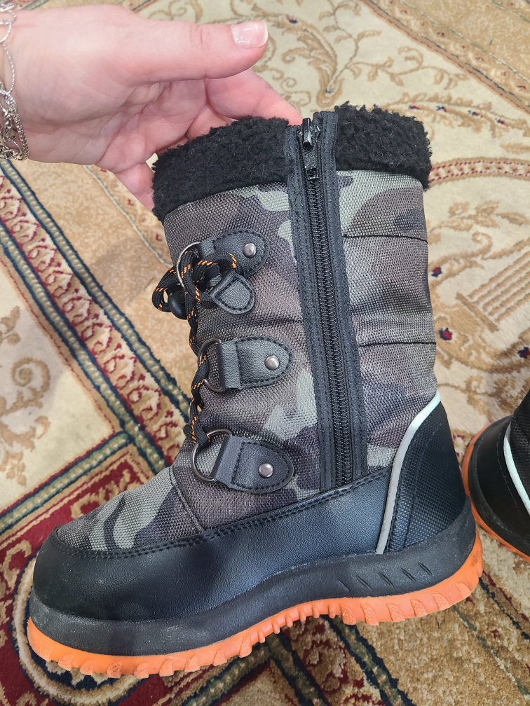 Camo Winter Snow Boots Size 1 - photo 4